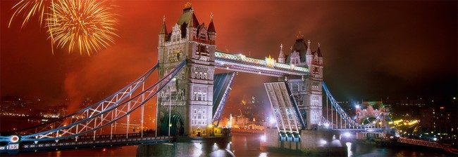 Puzzle Tower Bridge om natten