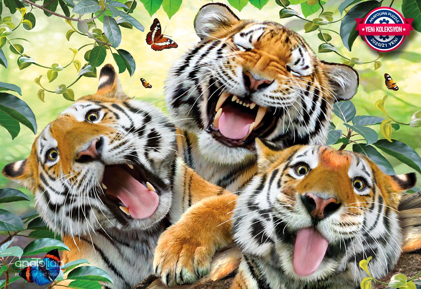 Puzzle Tiger Selfie