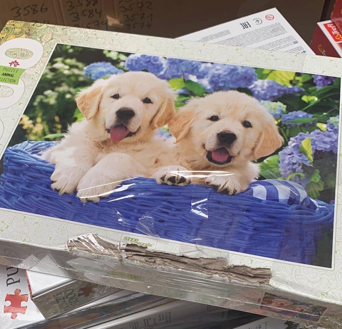 Puzzle Caja dañada Cachorros en una canasta 2000 paso