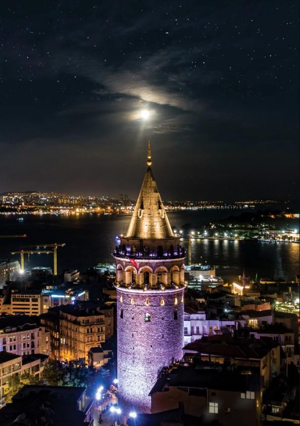 Puzzle Galata Tower, Turecko - svietiace