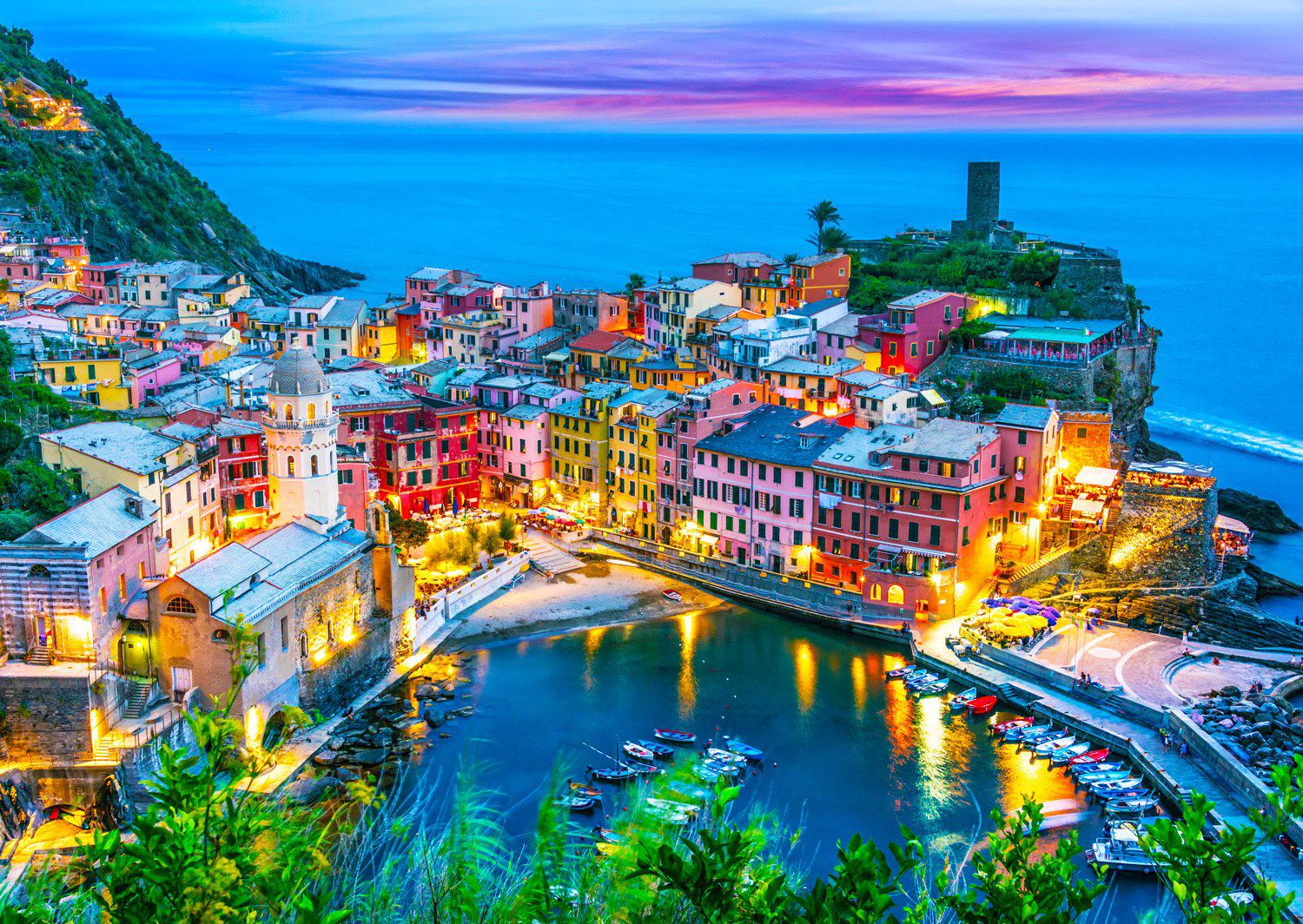 Puzzle Vernazza za súmraku, Cinque Terre, Taliansko